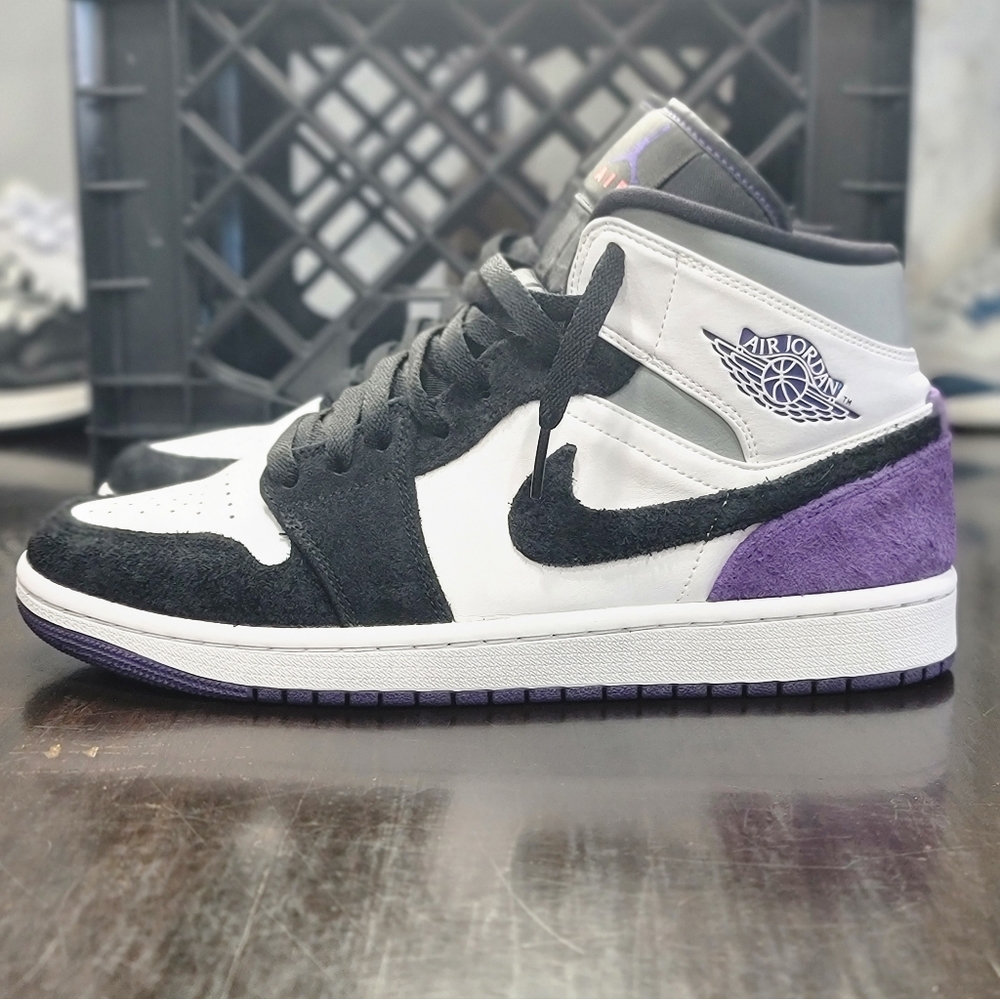 Nike Air Jordan 1 Mid SE 'Varsity Purple' Mens 9. NEW Same Day Shipping